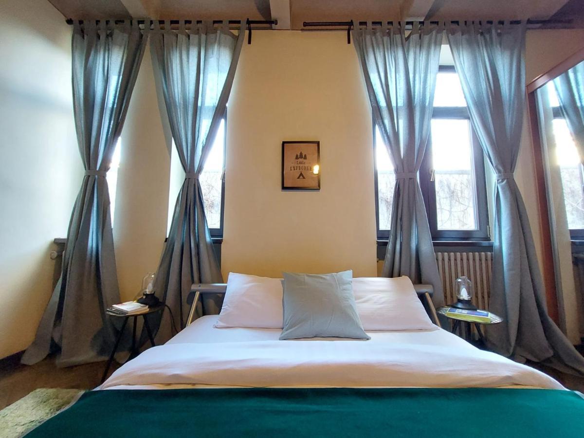 Sweet Dreams Suites Piata Romana Bukarest Exteriör bild